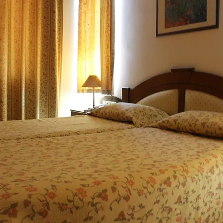 Sun Beach Park Hotel Отель