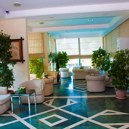 Sun Beach Park Hotel מלון