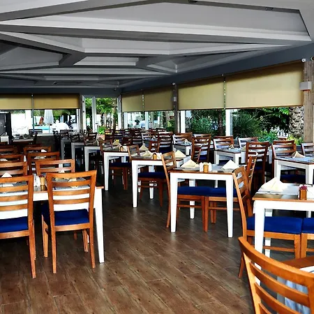 Sun Beach Park Hotel סייד