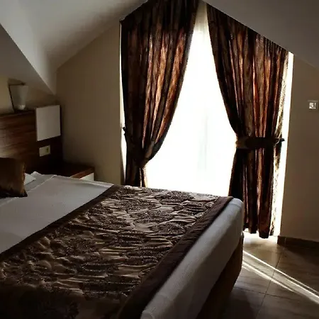 Sun Beach Park Hotel 4* Side